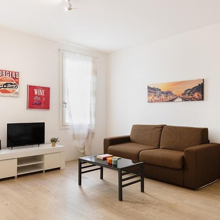Easylife - Stile E Comfort Sui Navigli Apartment Милано Екстериор снимка